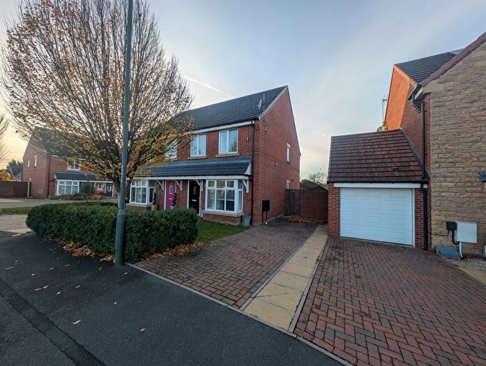 3 Bedroom Semi Detached House For Sale In Highfield Avenue, Langwith Junction, Mansfield, NG20