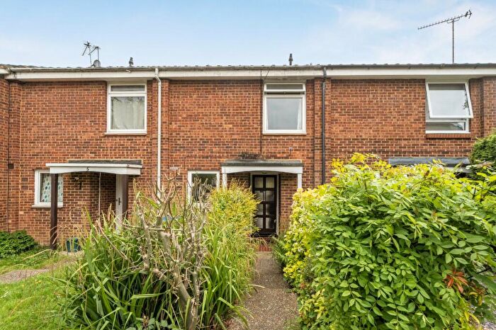 3 Bedroom Terraced House For Sale In Choir Green, Creston Avenue, Woking, Surrey, GU21