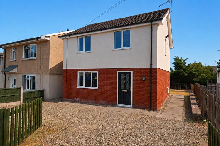3 Bedroom Detached House For Sale In Bryn Hedd, Southsea, Wrexham, LL11
