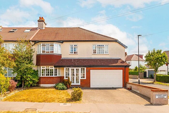 5 Bedroom End Of Terrace House For Sale In Courtland Avenue, London, SW16