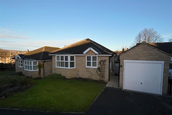 3 Bedroom Detached Bungalow To Rent In Little Cote, Thackley, Bradford, BD10