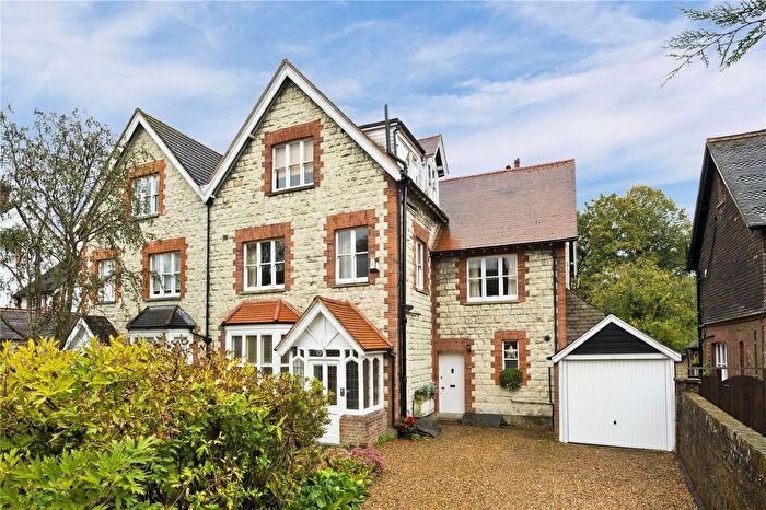 2 Bedroom Maisonette To Rent In Somers Road, Reigate, Surrey, RH2