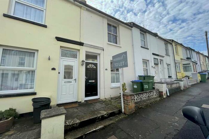 2 Bedroom House To Rent In Evelyn Avenue, BN9