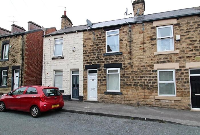 2 Bedroom Terraced House For Sale In Grafton Street, Barnsley, S70