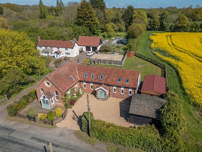 5 Bedroom Detached House For Sale In Fundenhall, Norwich, NR16