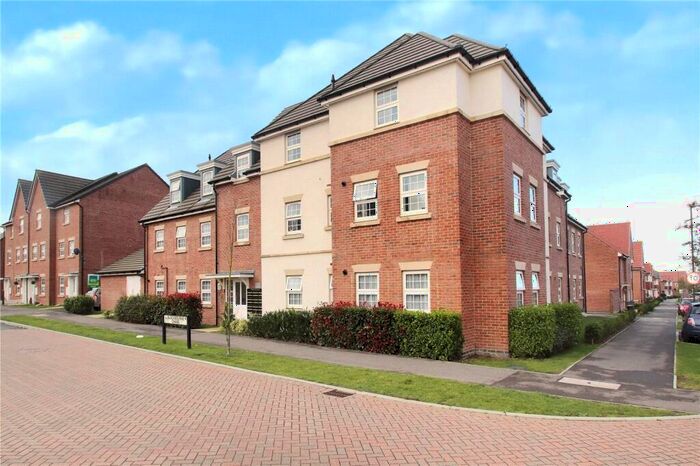 2 Bedroom Apartment To Rent In Pepper Pot Court, Blackbourne Chase, Littlehampton, BN17