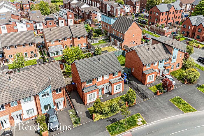 3 Bedroom Semi-Detached House For Sale In Varley Street, Manchester, M40