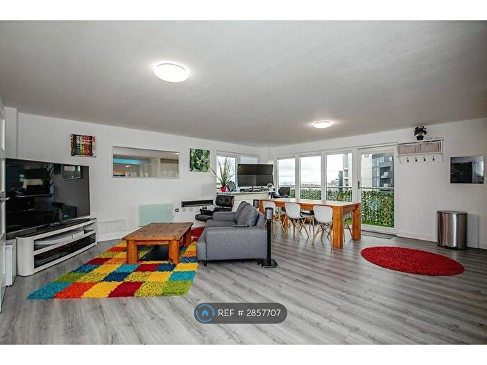 3 Bedroom Flat To Rent In Watkiss Way, Penarth, CF11