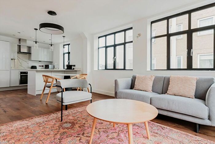 1 Bedroom Flat To Rent In Henriques Street, Aldgate East, E1