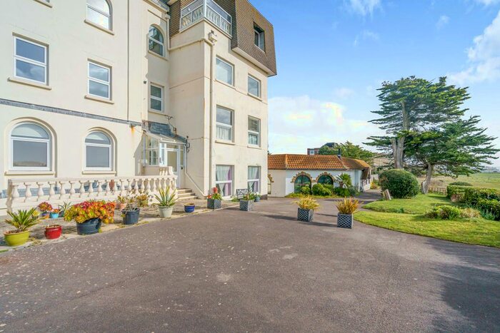 2 Bedroom Flat To Rent In Sea Front, Hayling Island, PO11