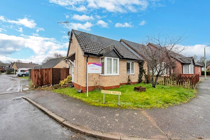 1 Bedroom Semi-Detached Bungalow For Sale In Coney Walk, Stanton, IP31
