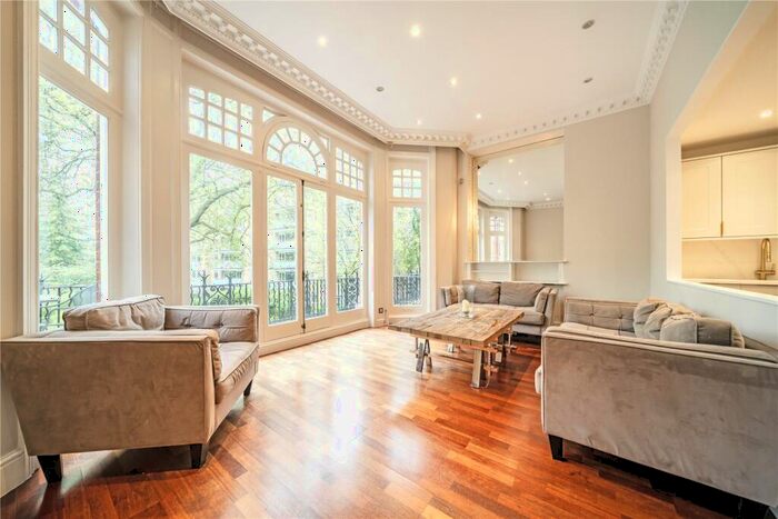 2 Bedroom Apartment To Rent In Elm Park Gardens, London, SW10