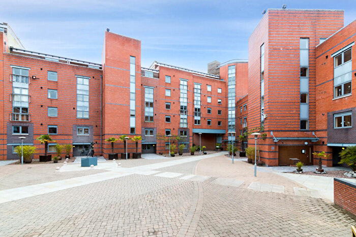 2 Bedroom Flat To Rent In King Edwards Wharf, Sheepcote Street, Edgbaston, Birmingham, B16