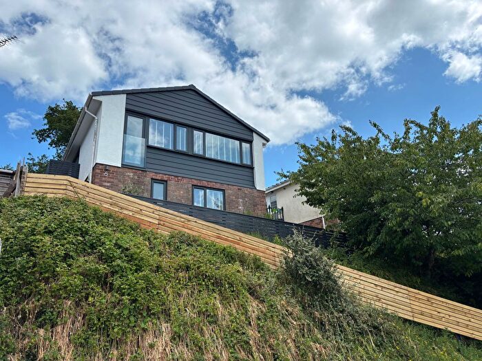 3 Bedroom Detached House To Rent In Pellew Way, Teignmouth, TQ14