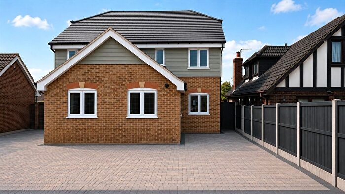 3 Bedroom Semi Detached House For Sale In Drake Avenue, Minster On Sea, Sheerness, Kent, ME12