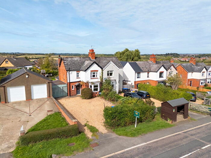 3 Bedroom Semi-Detached House For Sale In Harborough Road, East Farndon, Market Harborough, LE16