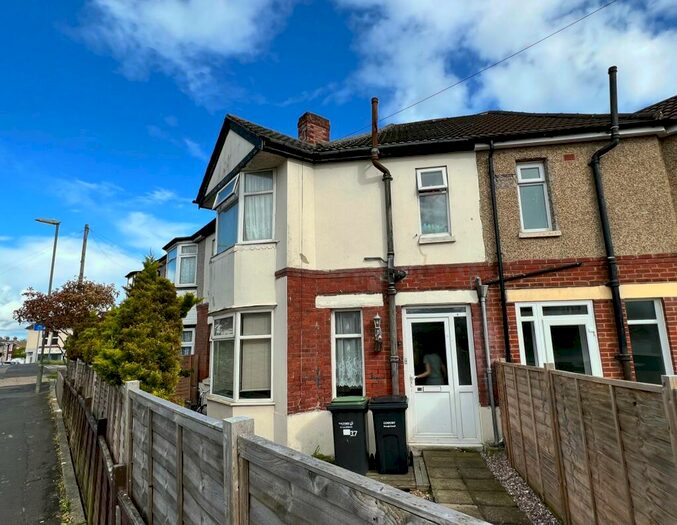 3 Bedroom House To Rent In Cambridge Road, Gosport, PO12