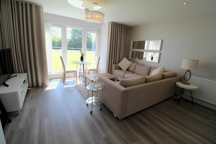 2 Bedroom Flat To Rent In May Baird Place, Aberdeen, AB25