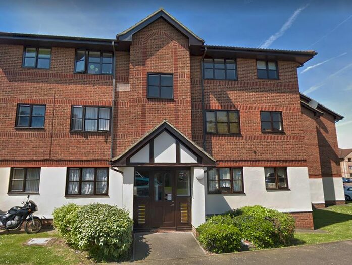 1 Bedroom Flat To Rent In Longtown Court, Osbourne Road, Dartford, DA2