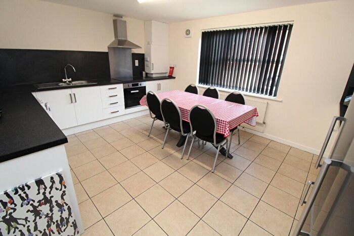 6 Bedroom Terraced House To Rent In Denison Court, Radford, Nottingham, NG7