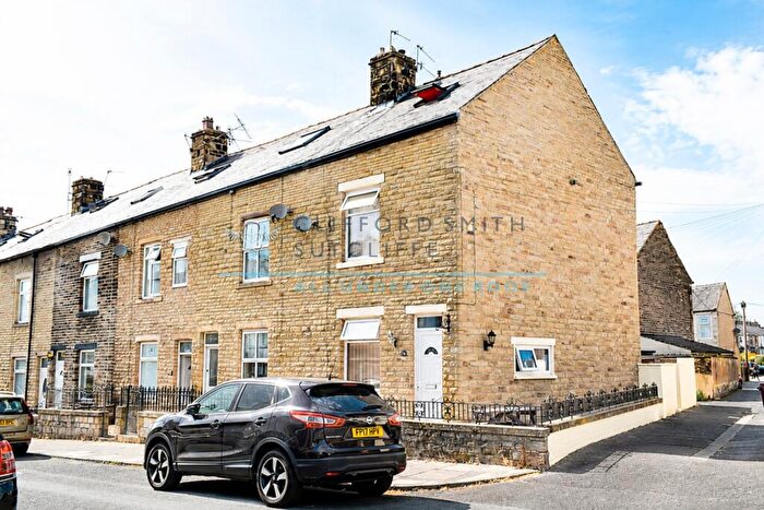 3 Bedroom Terraced House For Sale In Olympia Street, Burnley, BB10