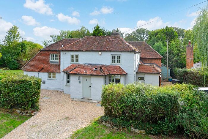 4 Bedroom Detached House For Sale In Stroud Common, Shamley Green, GU5