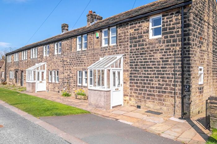 3 Bedroom Terraced House For Sale In Cross Lane, Stocksmoor, Huddersfield, HD4
