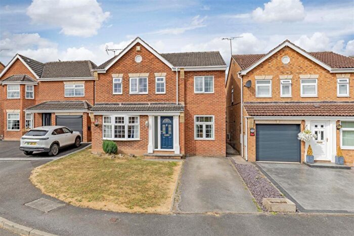 4 Bedroom Detached House For Sale In Blue Lodge Close, Inkersall, Chesterfield, S43