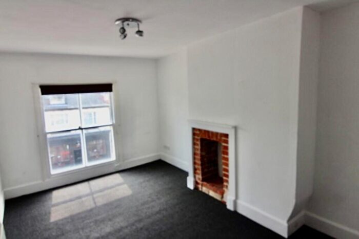 1 Bedroom Flat To Rent In London Road South, Lowestoft, NR33