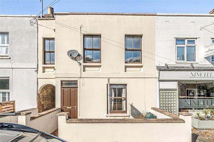 3 Bedroom Town House For Sale In Shurdington Road, Leckhampton, Cheltenham, GL53