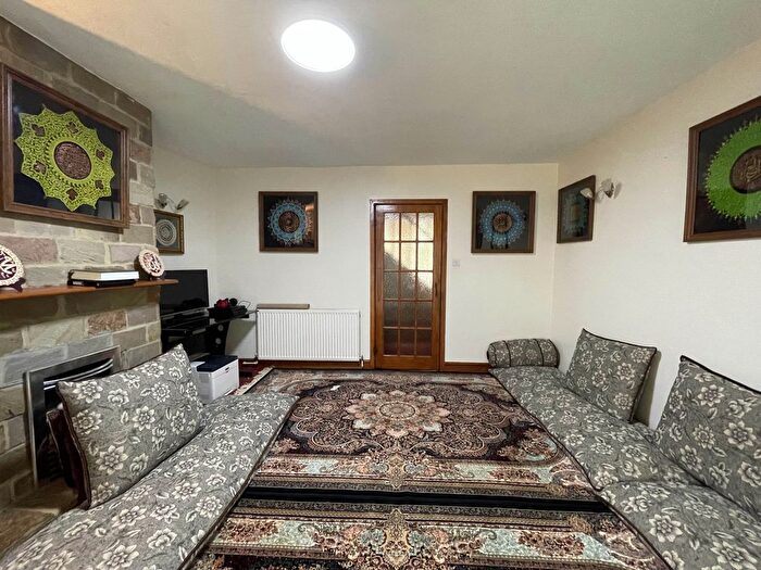 3 Bedroom Terraced House To Rent In Farm Avenue, Wembley, HA0