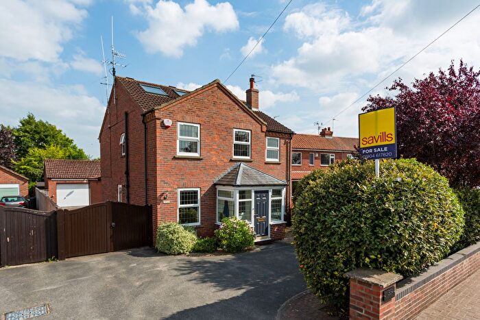 5 Bedroom Detached House For Sale In Stockton Lane, York, North Yorkshire, YO31