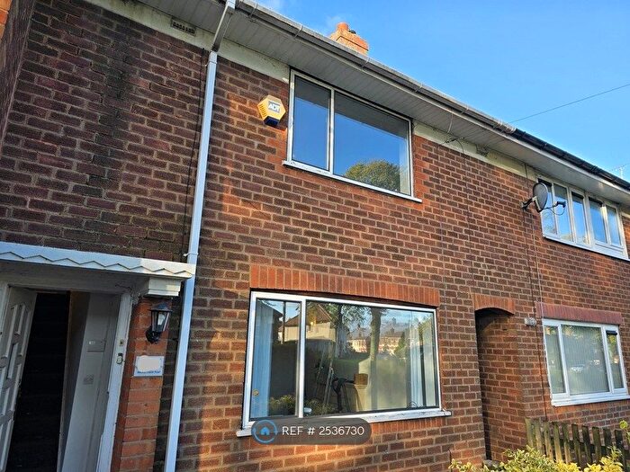 3 Bedroom Terraced House To Rent In Weoley Castle Road, Birmingham, B29
