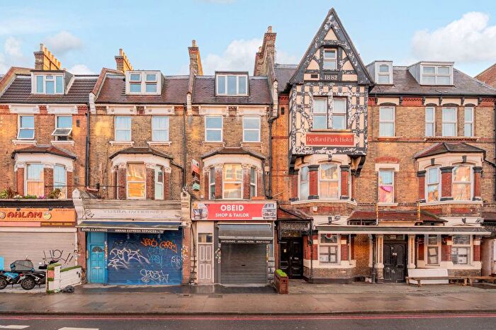 1 Bedroom Flat For Sale In Streatham High Road, Streatham Common, London, SW16