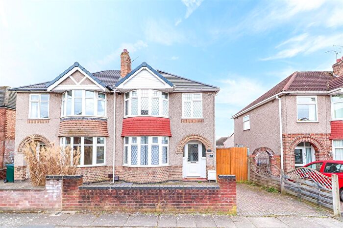 3 Bedroom Semi-Detached House To Rent In Seedfield Croft, Cheylesmore, Coventry, CV3