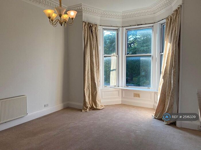 2 Bedroom Flat To Rent In Newbattle Terrace, Edinburgh, EH10