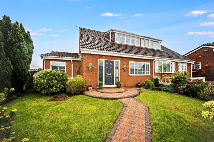 3 Bedroom Semi-Detached Bungalow For Sale In Exford Avenue, Wigan, WN3