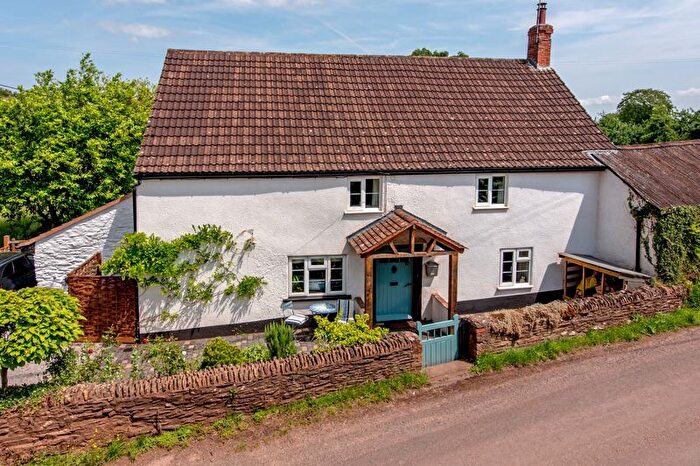 3 Bedroom Link Detached House For Sale In Thurloxton, Taunton, TA2