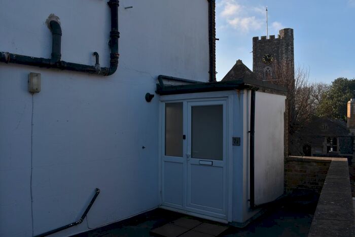 2 Bedroom Flat To Rent In Church Street, St Peters, CT10