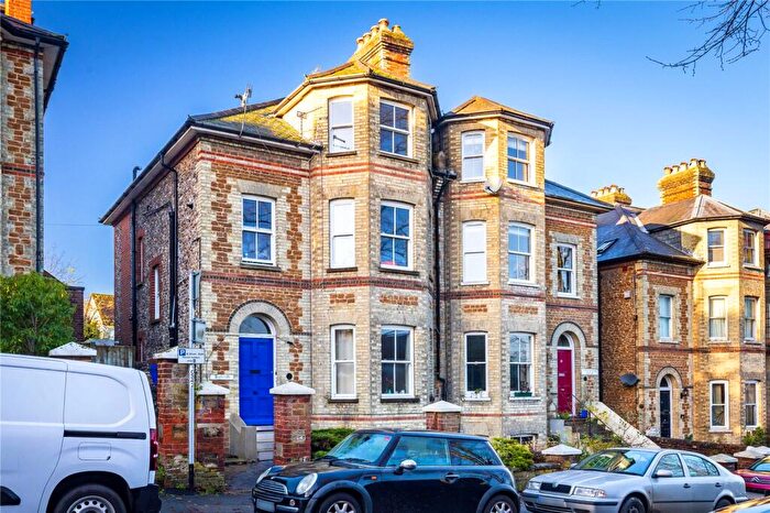 1 Bedroom Apartment To Rent In Jenner Road, Guildford, Surrey, GU1