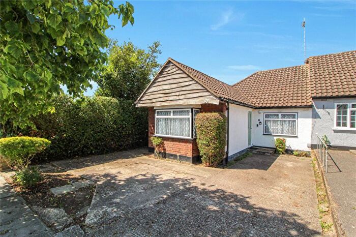 2 Bedroom Bungalow For Sale In Fairfield Road, Leigh-on-Sea, Essex, SS9