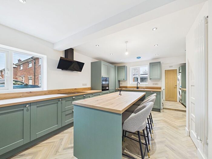 3 Bedroom Semi-Detached House For Sale In Springfields, Eastrea, PE7