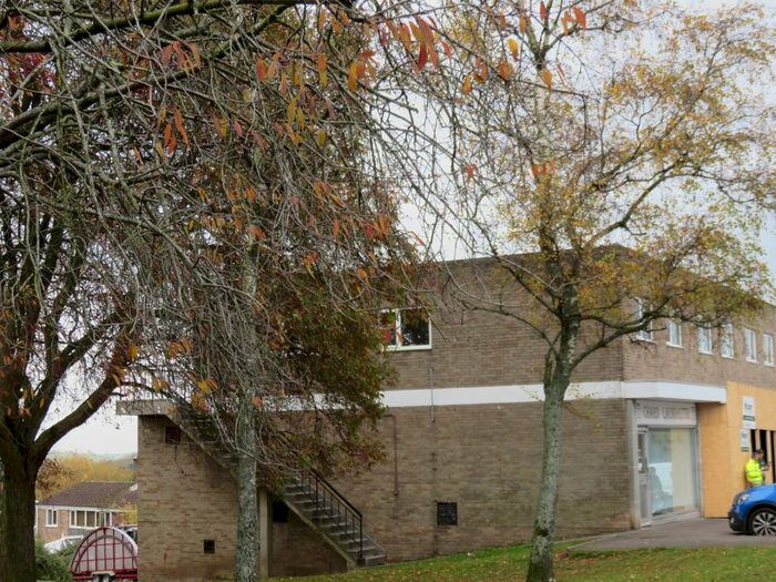 2 Bedroom Flat To Rent In Avishayes Road, Chard, Somerset, TA20