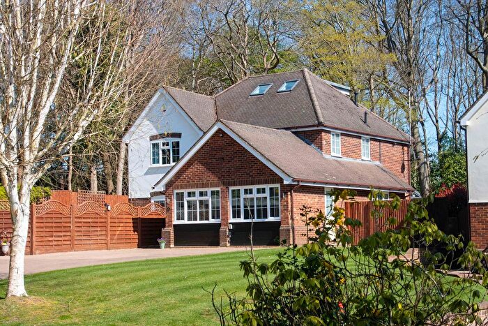 4 Bedroom Detached House For Sale In Haywood Park, Chorleywood, WD3