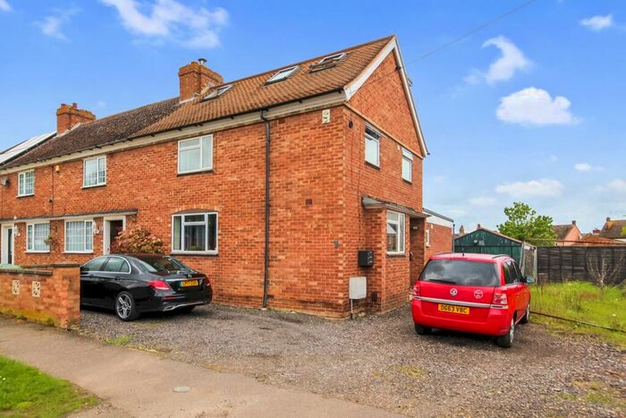 3 Bedroom Apartment To Rent In Flitwick, MK45