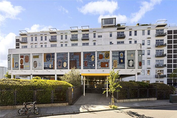 3 Bedroom Flat For Sale In The Piper Building, Peterborough Road, Fulham, London, SW6