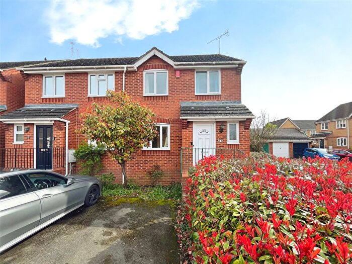 3 Bedroom End Of Terrace House To Rent In Charta Road, Egham, Surrey, TW20