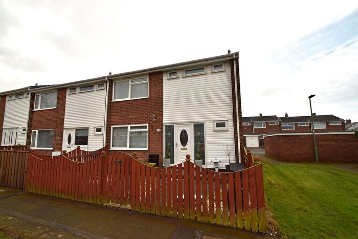 3 Bedroom End Of Terrace House For Sale In Wordsworth Gardens, Dipton, Stanley, DH9