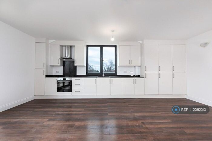 1 Bedroom Flat To Rent In Wilsthire Court, Swindon, SN1