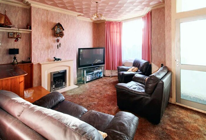 3 Bedroom Terraced House For Sale In Queenborough Road, Minster On Sea, Sheerness, Kent, ME12